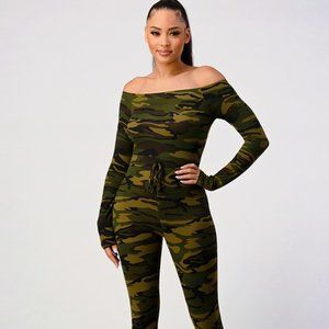 New Fitted camouflage jumpsuit
